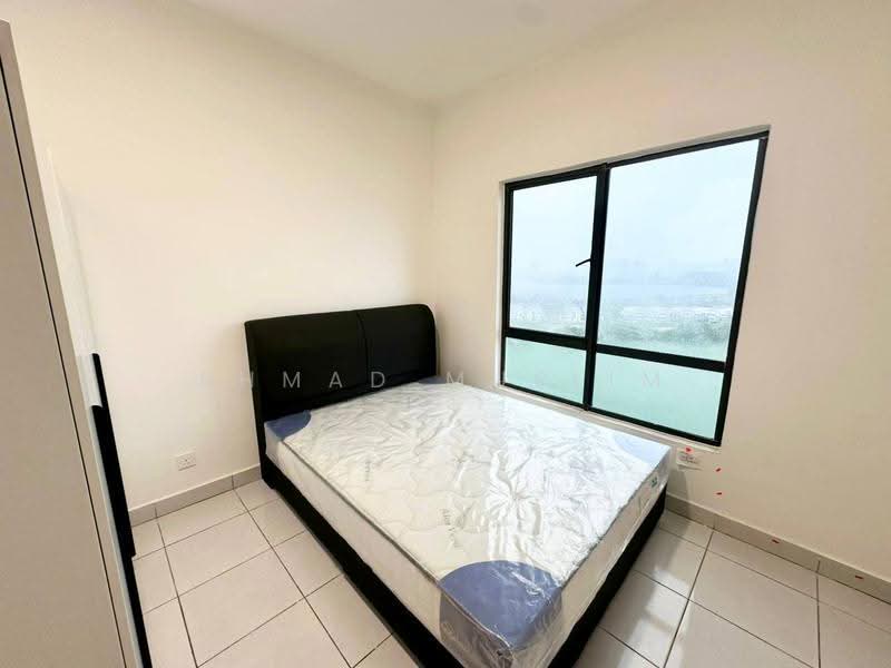 Kediaman Servis untuk Dijual di E'Island Lake Haven - Ahmad Muslim - PropertyGuru.com.my