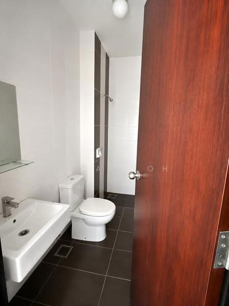 2-storey Terraced House for Sale in Denai Alam (Shah Alam) - Lucas Loh - Bathroom - PropertyGuru.com.my