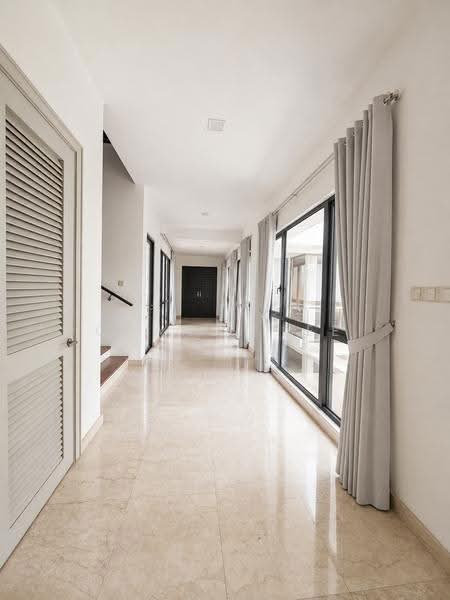Bungalow House untuk Disewa di Valencia (Sungai Buloh) - Chanel Lee - Corridor - PropertyGuru.com.my