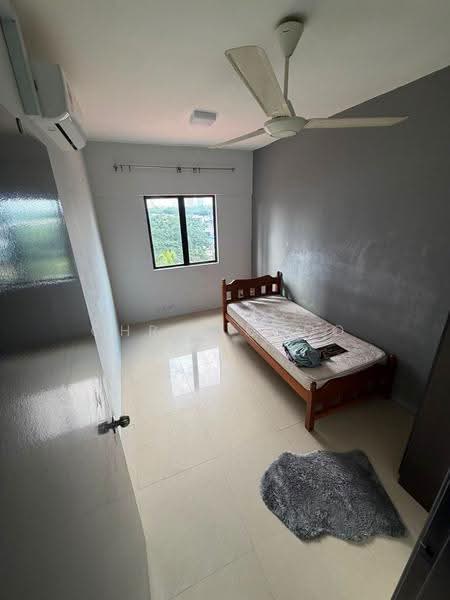 Kondominium untuk Dijual di Putra Majestik - Chris Choo - Bedroom - PropertyGuru.com.my