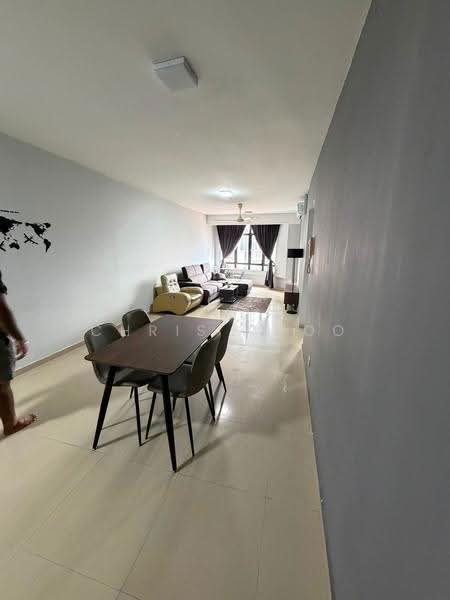 Kondominium untuk Dijual di Putra Majestik - Chris Choo - Living Room - PropertyGuru.com.my