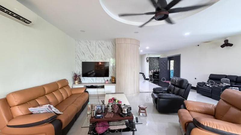 Terraced House for Sale in Bandar Kinrara Seksyen 1 (Bandar Kinrara) - Jeffrey Hoon - Living Room - PropertyGuru.com.my