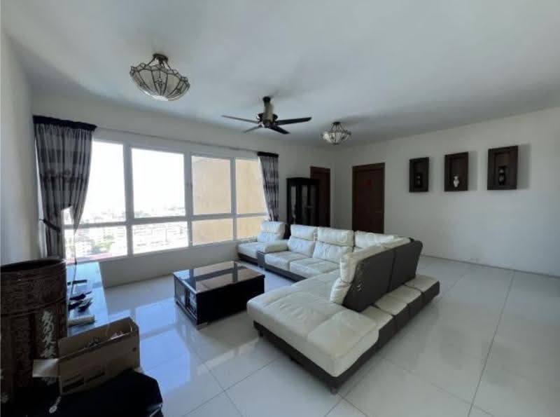 Kondominium untuk Disewa di Central Park condominium - Lucas Foo - Living Room - PropertyGuru.com.my