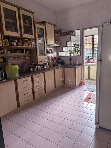 Rumah Teres untuk Dijual di Bandar Sungai Long (Selangor) - Angie Wong Poh Choo - Kitchen - PropertyGuru.com.my