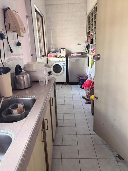 Rumah Teres untuk Dijual di Bandar Sungai Long (Selangor) - Angie Wong Poh Choo - Kitchen - PropertyGuru.com.my