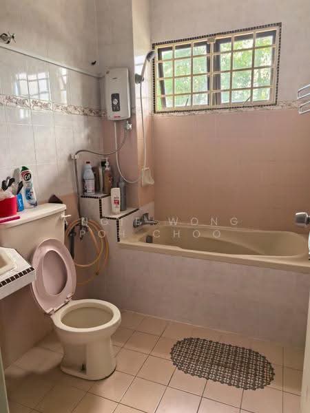 Rumah Teres untuk Dijual di Bandar Sungai Long (Selangor) - Angie Wong Poh Choo - Bathroom - PropertyGuru.com.my