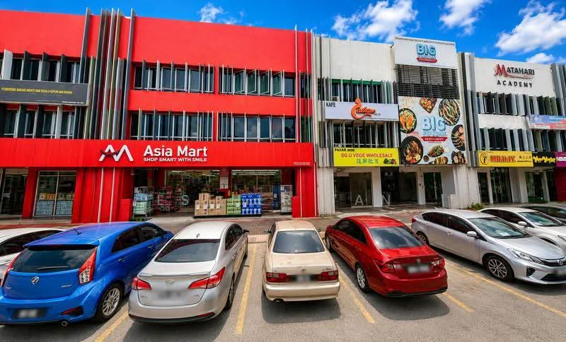 Shop for Rent in Setia Alam (Selangor) - Esther Tan - Exterior - PropertyGuru.com.my