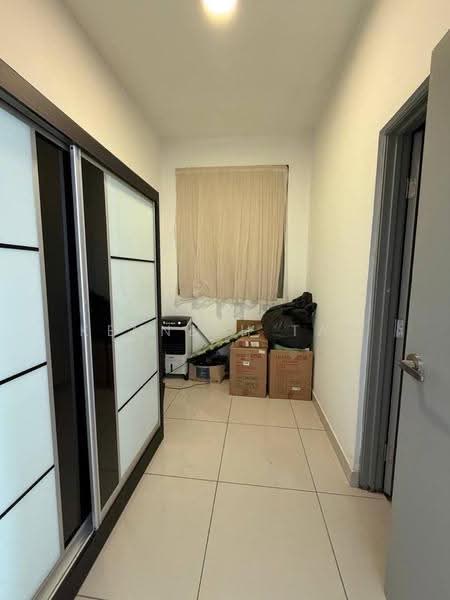 Kondominium untuk Dijual di PARC Regency (Residensi Masai) - Kenneth Tan - Corridor - PropertyGuru.com.my