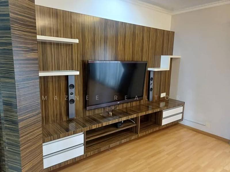 Semi-Detached House for Rent in Bandar Bukit Mahkota (Bangi) - Maznee Realtor - Living Room - PropertyGuru.com.my