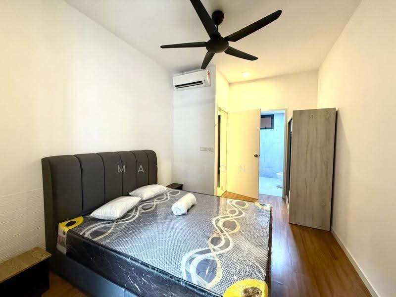Kediaman Servis untuk Dijual di M Vertica - May Liong - Bedroom - PropertyGuru.com.my