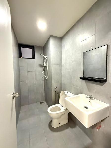 Kediaman Servis untuk Dijual di M Vertica - May Liong - Bathroom - PropertyGuru.com.my
