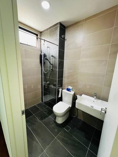 Semi-Detached House for Rent in Taman Sutera Utama (Skudai) - Jessica Ma - Bathroom - PropertyGuru.com.my