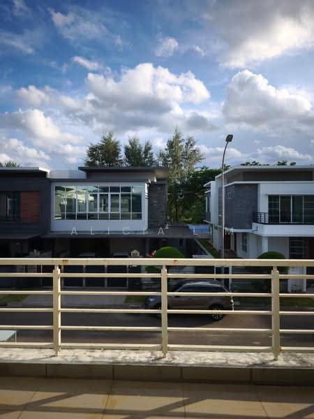 Cluster House for Sale in Taman Mount Austin (Tebrau) - Alicia Lim - Exterior - PropertyGuru.com.my