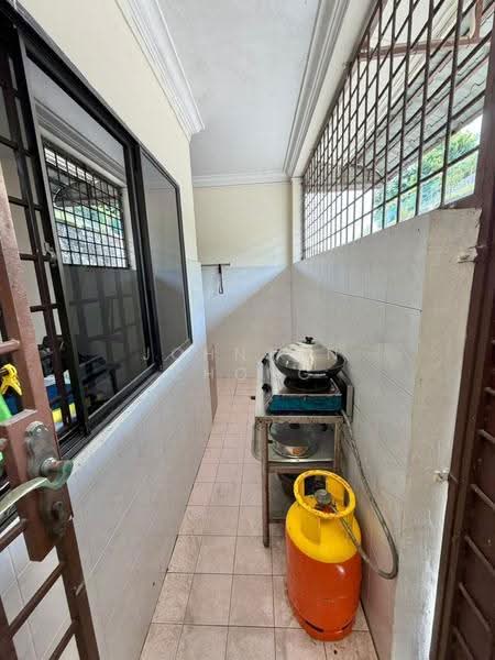 Rumah Teres 2-Tingkat untuk Dijual di Bandar Selesa Jaya (Skudai) - Johnson Chong - Kitchen - PropertyGuru.com.my