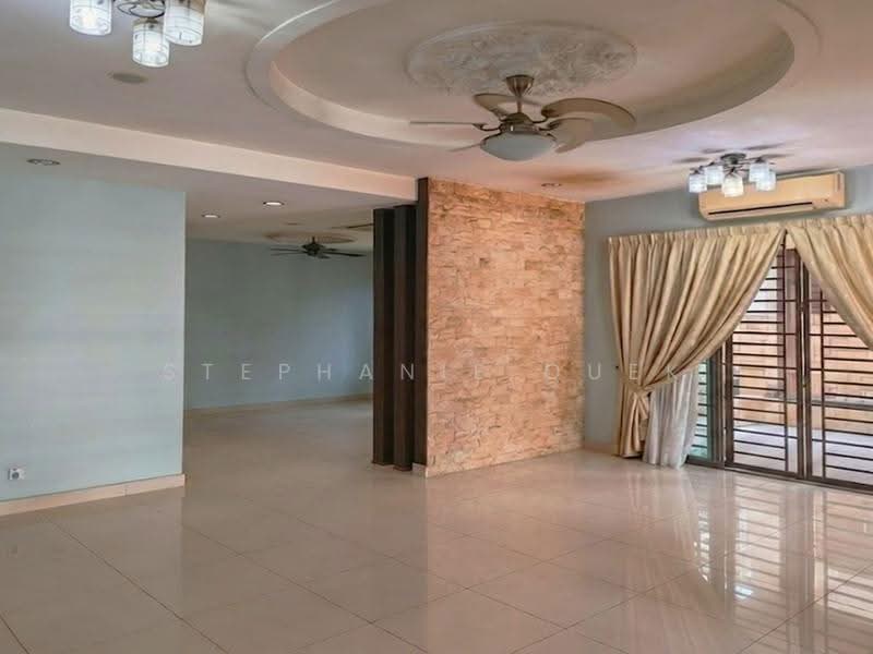 Semi-Detached House for Sale in Bandar Bukit Tinggi (Klang) - Stephanie Quek - Living Room - PropertyGuru.com.my