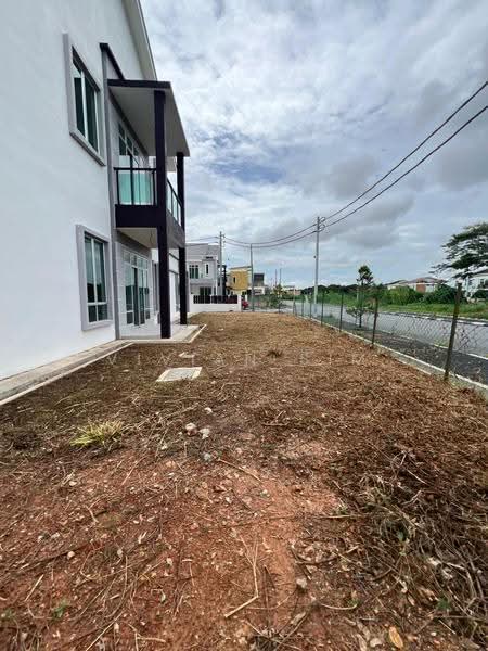 Semi-Detached House for Sale in Yan (Kedah) - Vivian Sim - Exterior - PropertyGuru.com.my