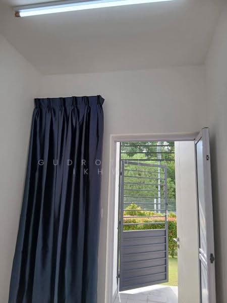 Bungalow House for Rent in Diamond City (Semenyih) - Gudrotullah Ikhwan - Entrance - PropertyGuru.com.my