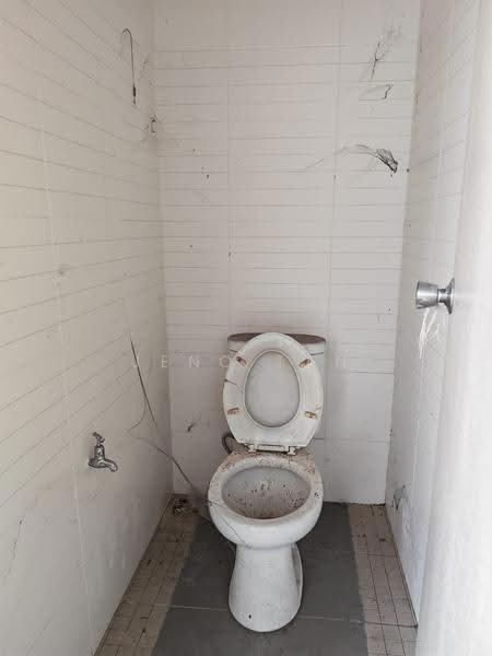 Retail Office for Rent in Kuching (Sarawak) - Jeno Tan - Bathroom - PropertyGuru.com.my