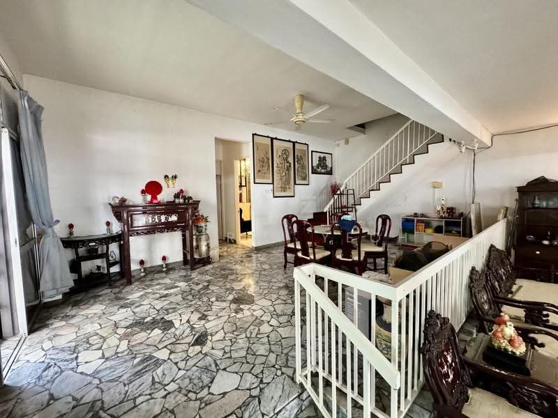 Rumah Berkembar untuk Dijual di Taman Pulau Pinang (Pulau Tikus) - Jeffrey Yeoh - Living Room - PropertyGuru.com.my