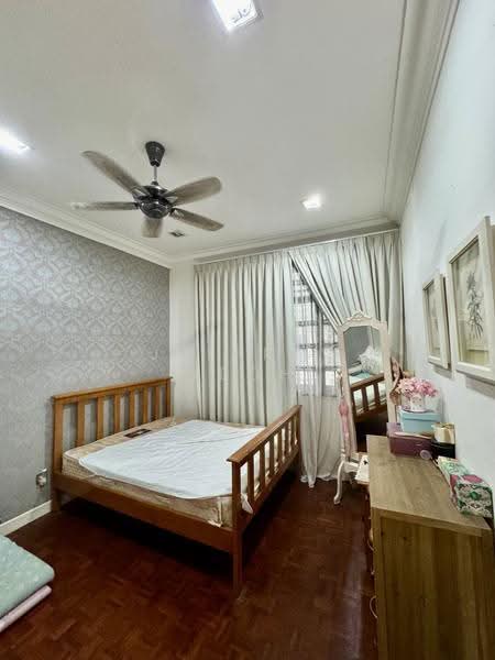 Rumah Berkembar untuk Dijual di Taman Pulau Pinang (Pulau Tikus) - Jeffrey Yeoh - Bedroom - PropertyGuru.com.my