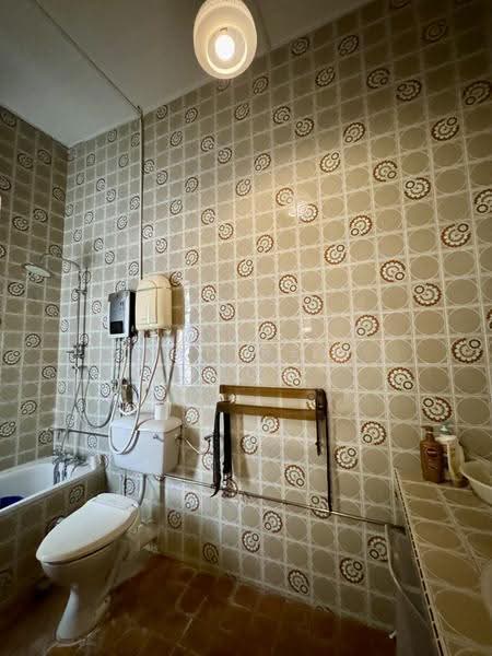 Rumah Berkembar untuk Dijual di Taman Pulau Pinang (Pulau Tikus) - Jeffrey Yeoh - Bathroom - PropertyGuru.com.my