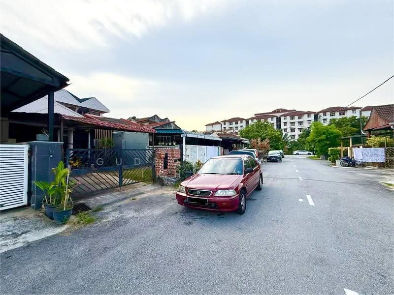1-storey Terraced House for Sale in Seksyen 16 (Bangi) - Gudrotullah Ikhwan - Exterior - PropertyGuru.com.my