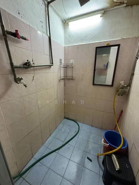 Terraced House for Sale in Taman Muhibbah (Kota Tinggi) - Arshad . - Bathroom - PropertyGuru.com.my