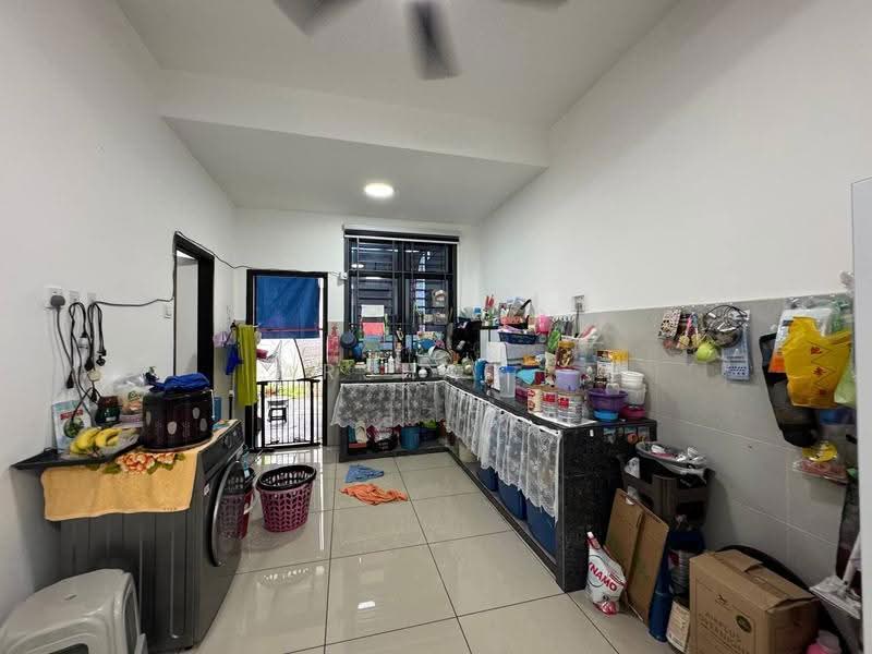 Rumah Teres 2-Tingkat untuk Dijual di Taman Sri Pulai Perdana (Skudai) - Arshad . - Kitchen - PropertyGuru.com.my