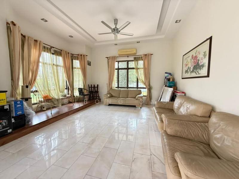Bungalow House for Sale in Ayer Keroh (Melaka) - Bibong Ong - Living Room - PropertyGuru.com.my