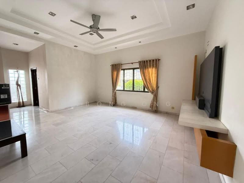 Bungalow House for Sale in Ayer Keroh (Melaka) - Bibong Ong - Living Room - PropertyGuru.com.my