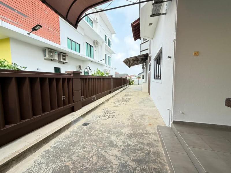 Bungalow House for Sale in Ayer Keroh (Melaka) - Bibong Ong - Exterior - PropertyGuru.com.my
