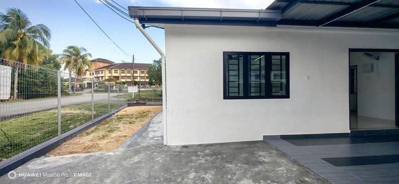 1-storey Terraced House for Sale in Taman Kluang Barat (Kluang) - Shanel Tee - Exterior - PropertyGuru.com.my