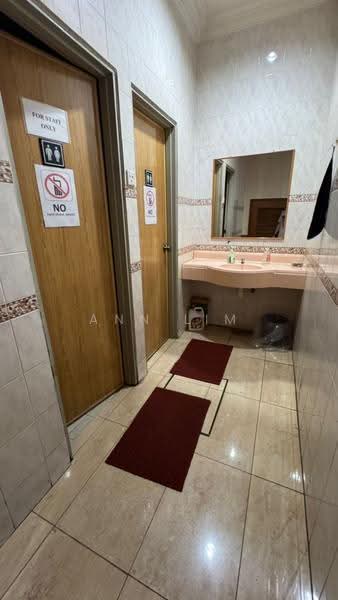 Kilang untuk Dijual di Taman Perindustrian Kip (Kepong) - Ann Lim - Bathroom - PropertyGuru.com.my