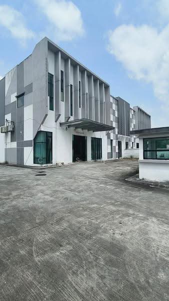 Semi-D Factory for Rent in Eco Business Park 1 (Johor Bahru) - Carson . - Exterior - PropertyGuru.com.my