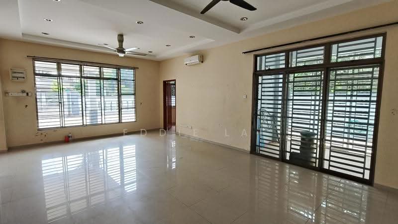 2-storey Terraced House for Rent in Taman Skudai Ria (Skudai) - Eddie Lai - Living Room - PropertyGuru.com.my
