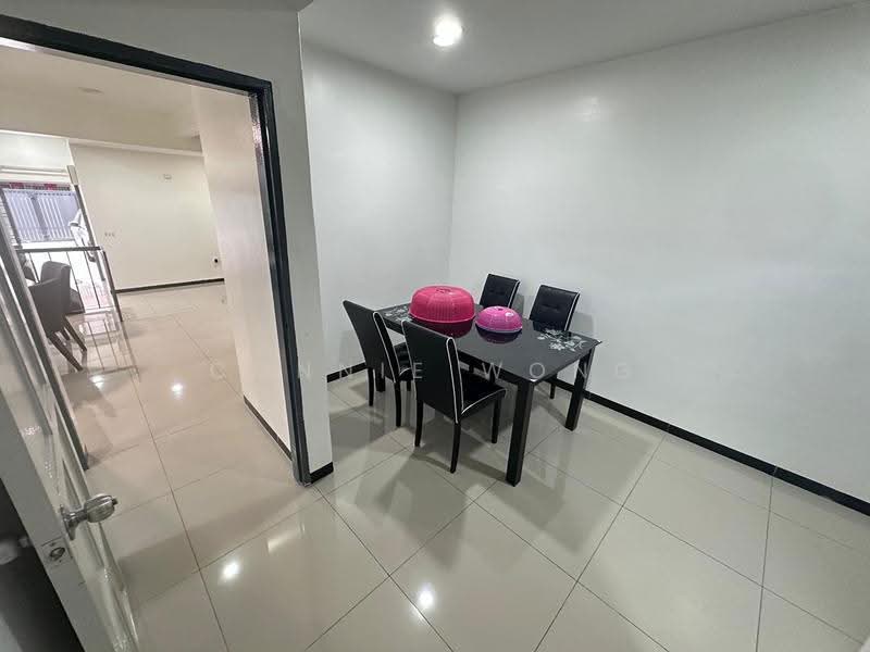 2-storey Terraced House for Sale in Taman Kajang Baru (Kajang) - Connie Wong - Dining Room - PropertyGuru.com.my