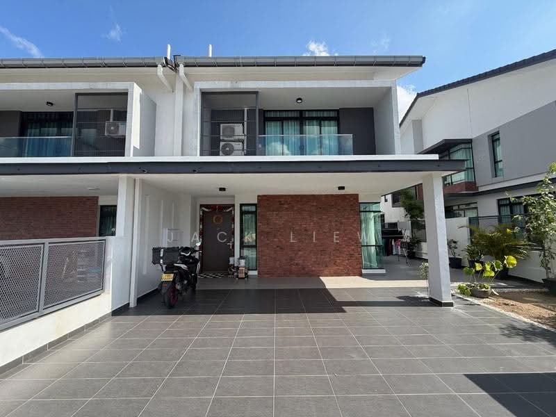 Cluster House for Sale in Iskandar Puteri (Nusajaya) (Johor) - Jack Liew - Exterior - PropertyGuru.com.my
