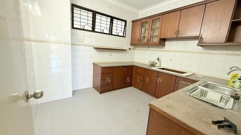 Condominium for Sale at Menara Greenview - Boon Siew - Kitchen - PropertyGuru.com.my