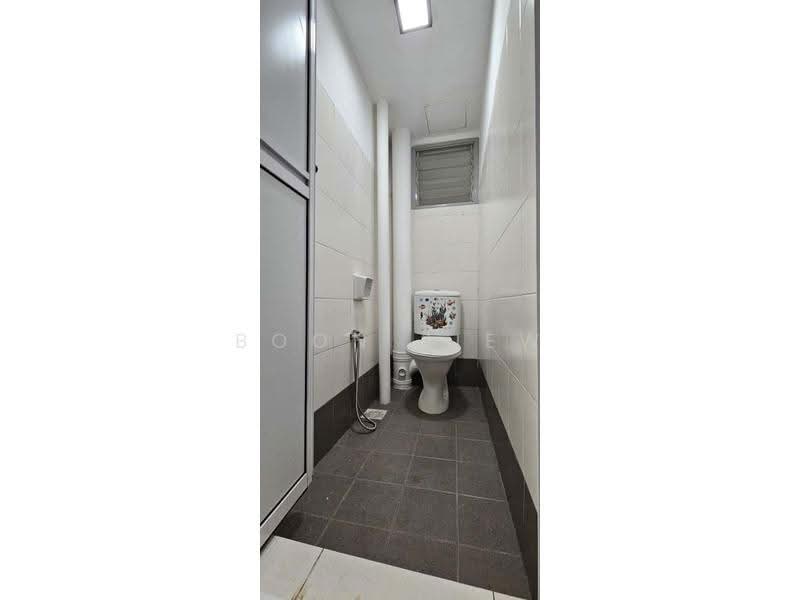 Pangsapuri untuk Dijual di Centrio Avenue - Boon Siew - Bathroom - PropertyGuru.com.my