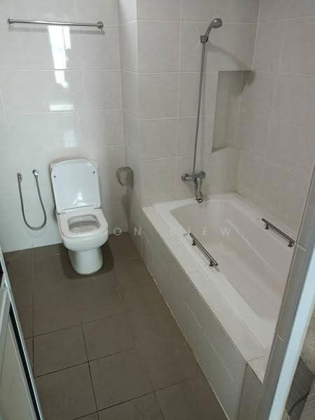 Condominium for Sale at 98 Nibong Residence - Boon Siew - Bathroom - PropertyGuru.com.my