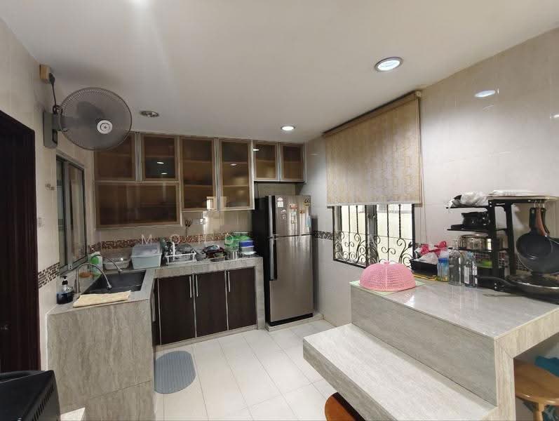 Semi-Detached House for Sale in Balakong (Selangor) - Mohd Faizal - Kitchen - PropertyGuru.com.my
