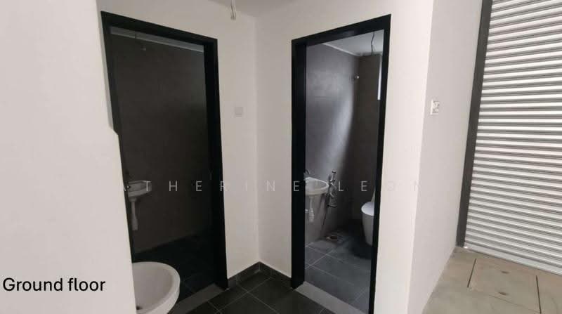 Kedai untuk Disewa di Rawang (Selangor) - Katherine Leong - Bathroom - PropertyGuru.com.my