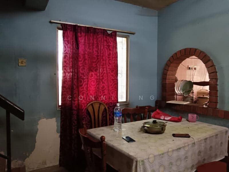 Rumah Teres 3-Tingkat untuk Dijual di Taman Sri Muda (Shah Alam) - Connie Ng - Dining Room - PropertyGuru.com.my
