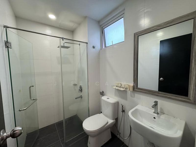 Kediaman Servis untuk Disewa di Twin Galaxy (Dwi Galaksi) - Jessica Ma - Bathroom - PropertyGuru.com.my