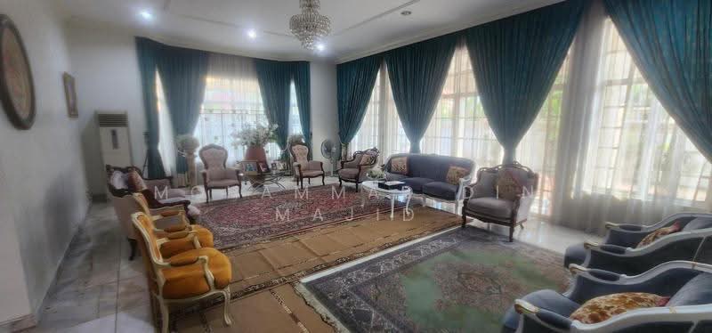 Bungalow House untuk Dijual di Seksyen 8 (Shah Alam) - Mohammad Din Majid - Living Room - PropertyGuru.com.my