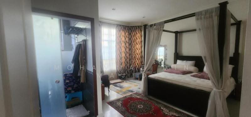 Bungalow House untuk Dijual di Seksyen 8 (Shah Alam) - Mohammad Din Majid - Bedroom - PropertyGuru.com.my