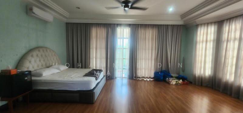 Bungalow House untuk Dijual di Seksyen 8 (Shah Alam) - Mohammad Din Majid - Bedroom - PropertyGuru.com.my