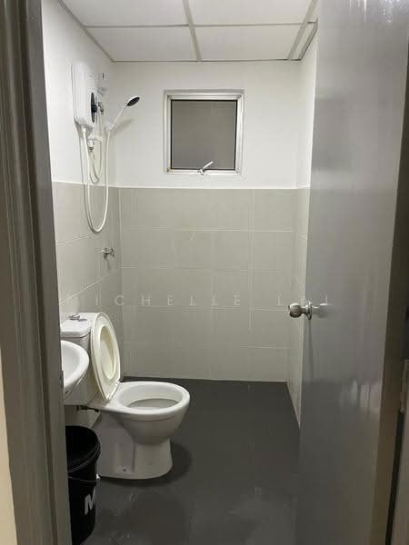 Kondominium untuk Disewa di 1 Razak Mansion - Michelle Lai - Bathroom - PropertyGuru.com.my
