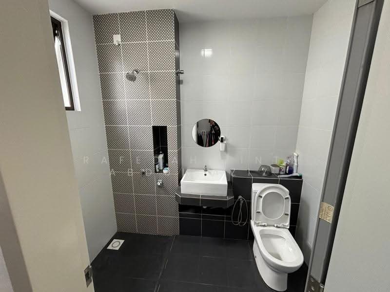 Terraced House for Sale in Eco Grandeur (Puncak Alam) - Rafedah Binti Abdul Aziz - Bathroom - PropertyGuru.com.my