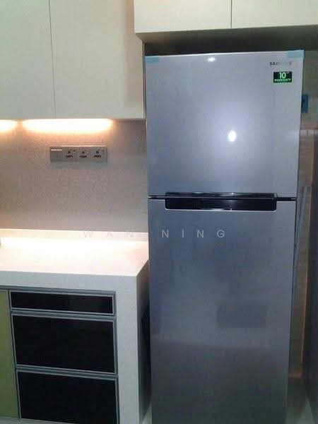 Kediaman Servis untuk Dijual di Jentayu Residensi @ Tampoi - Wan Ning - Kitchen - PropertyGuru.com.my